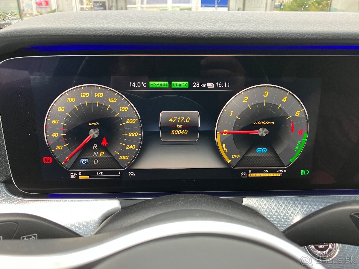 Mercedes E300 DE - 11