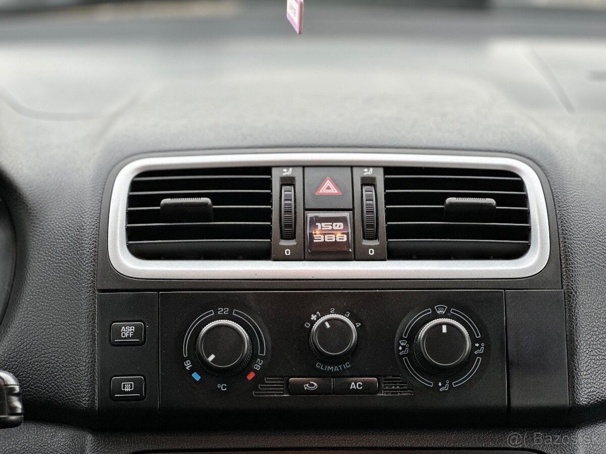 Škoda Fabia 2 Limited Sport Edition 150/388 1.2 HTP 51kw - 11