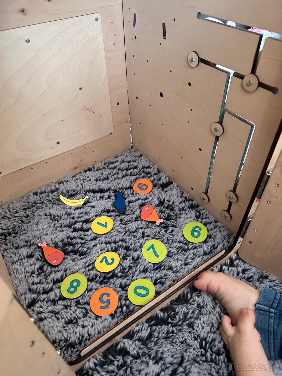Svietiaci activity board domcek ZOO - 11