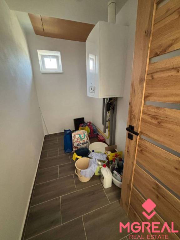 Rodinný dom Hajná Nová Ves po rekonštrukcii - 11