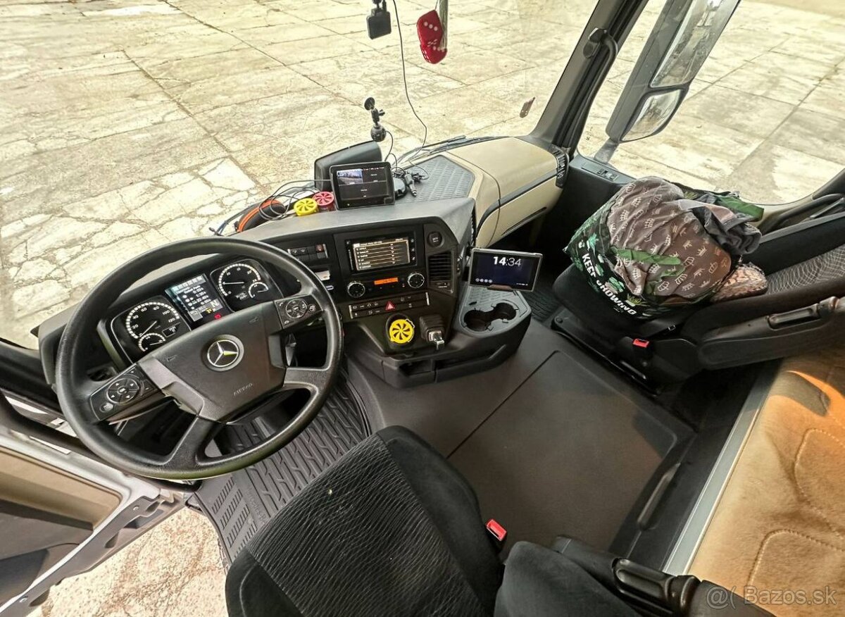 Mercedes-Benz Actros 1845 - 11