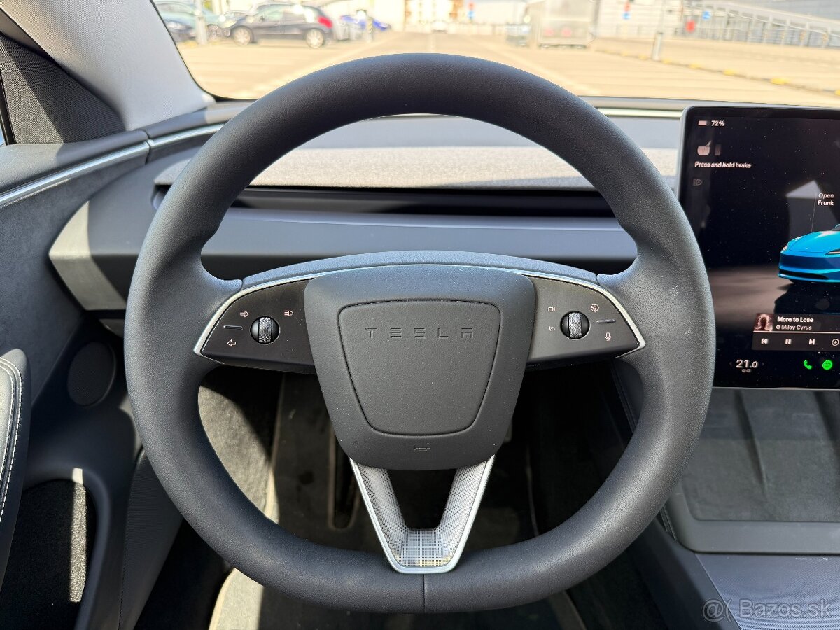 Tesla Model 3 Long Range AWD - 11