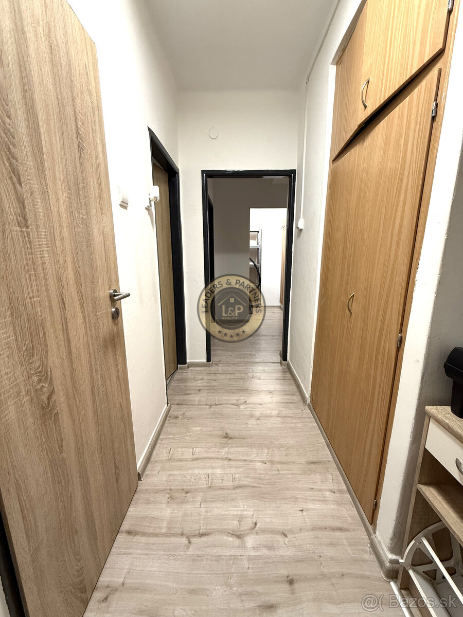 Na predaj 2-izbový byt s balkónom v Trnave na Špačinskej ul. - 11