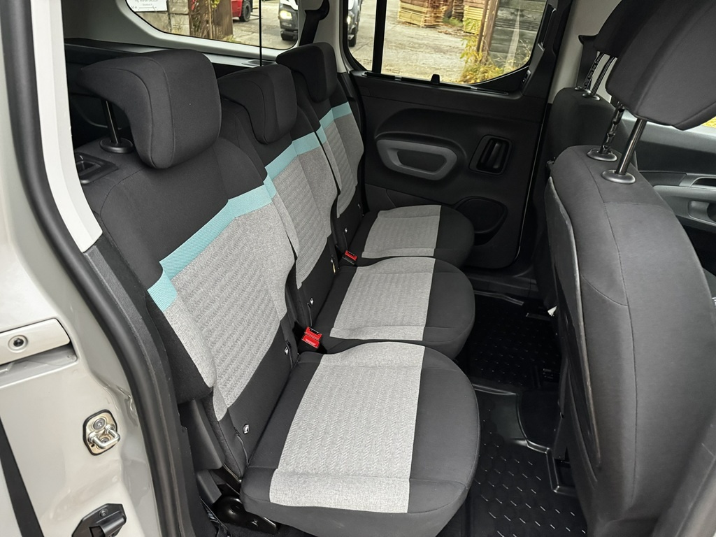 Citroën Berlingo BlueHDi 130 SS Shine XL AT 96kW130HP A8 - 11