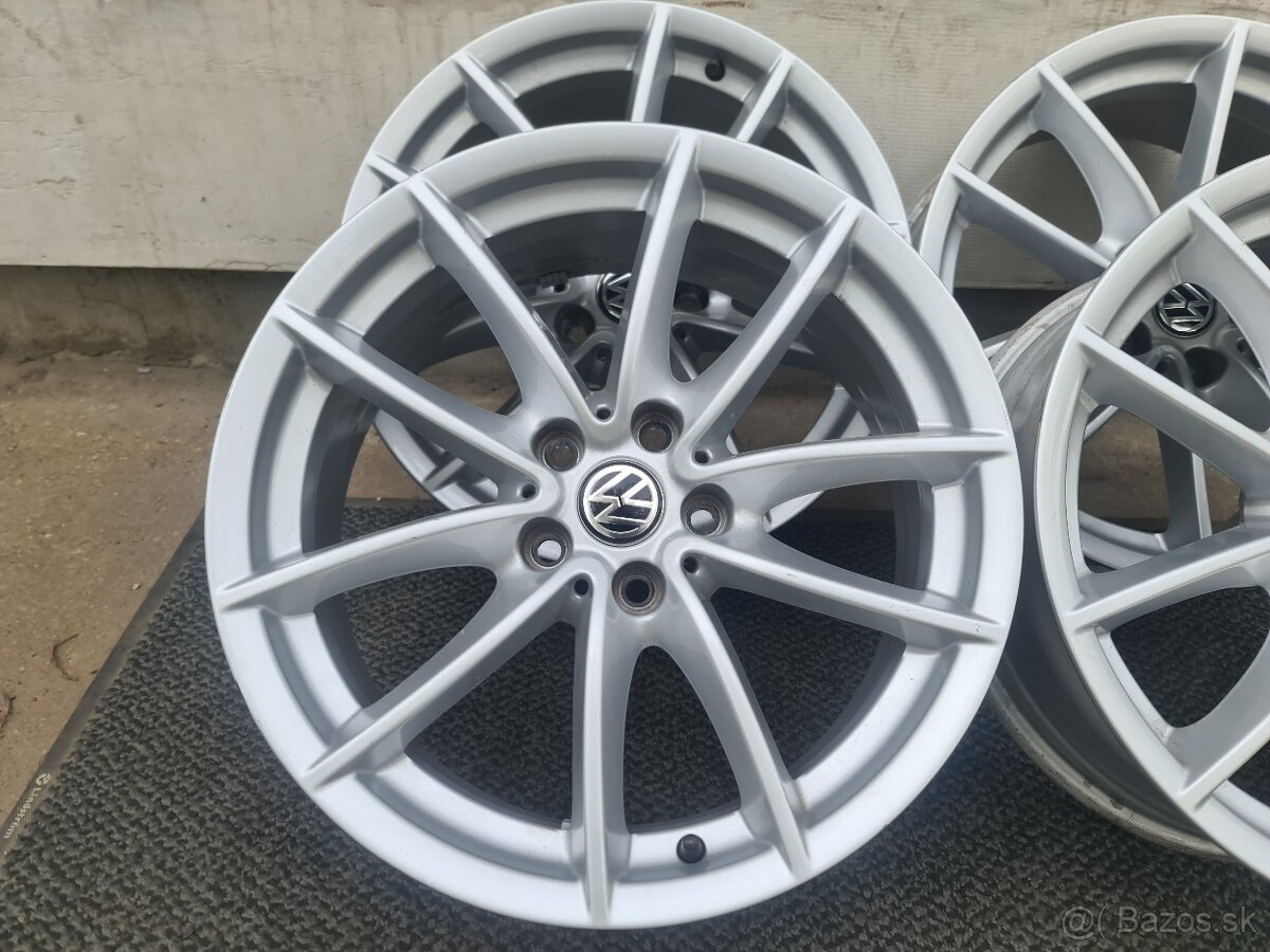 ALU DISKY 5X112 R18 7,0J ET22 - 11