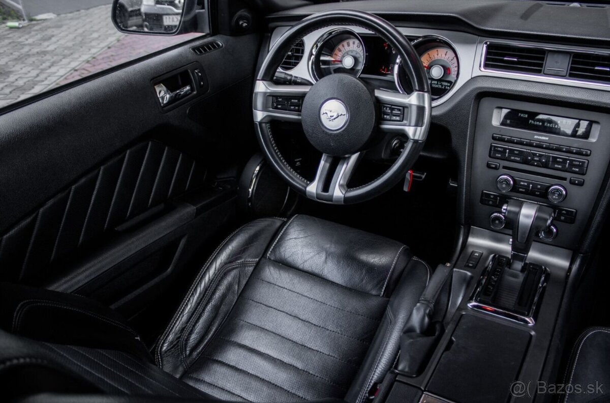 Ford Mustang 4.0L V6 - 11