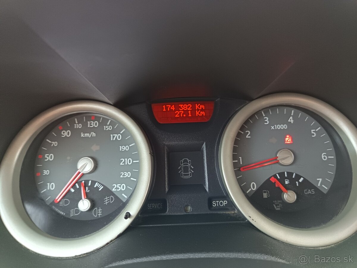 Megane II 1.4 16V NOVA STK - 11