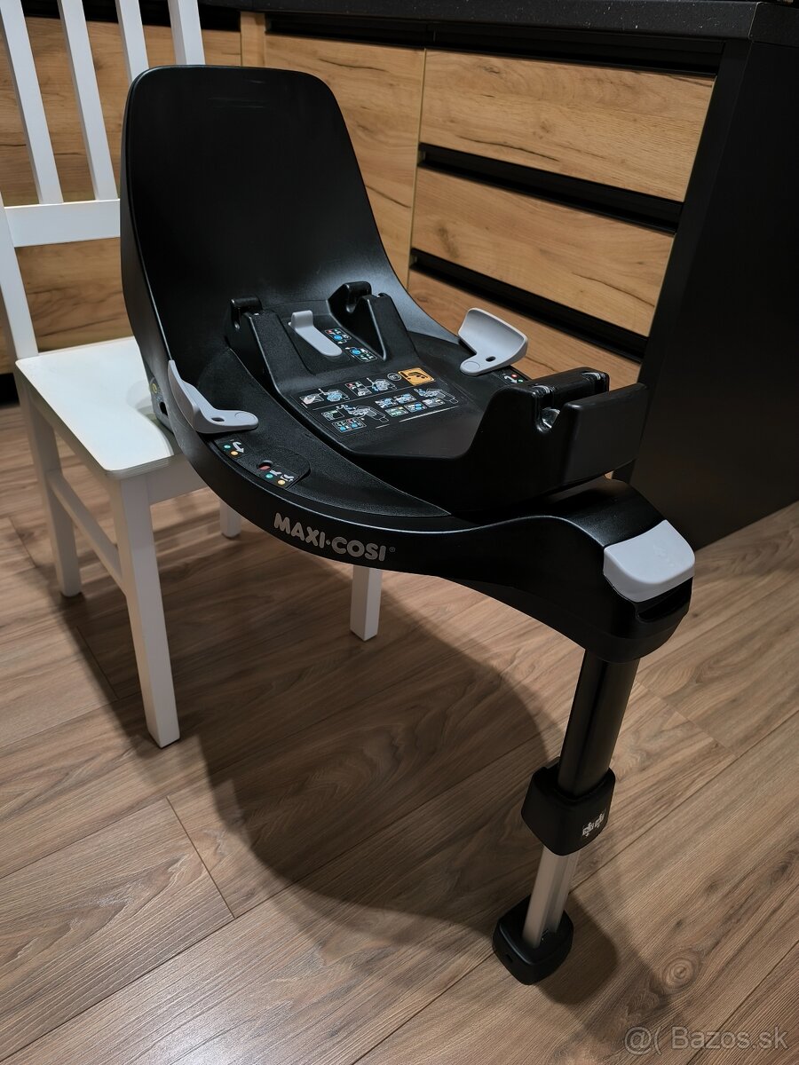 Maxi Cosi Pebble 360 rok 2021 - 11