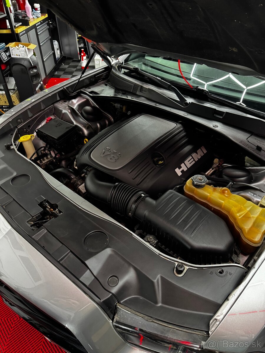 Dodge Charger R/T 5,7L HEMI - 11