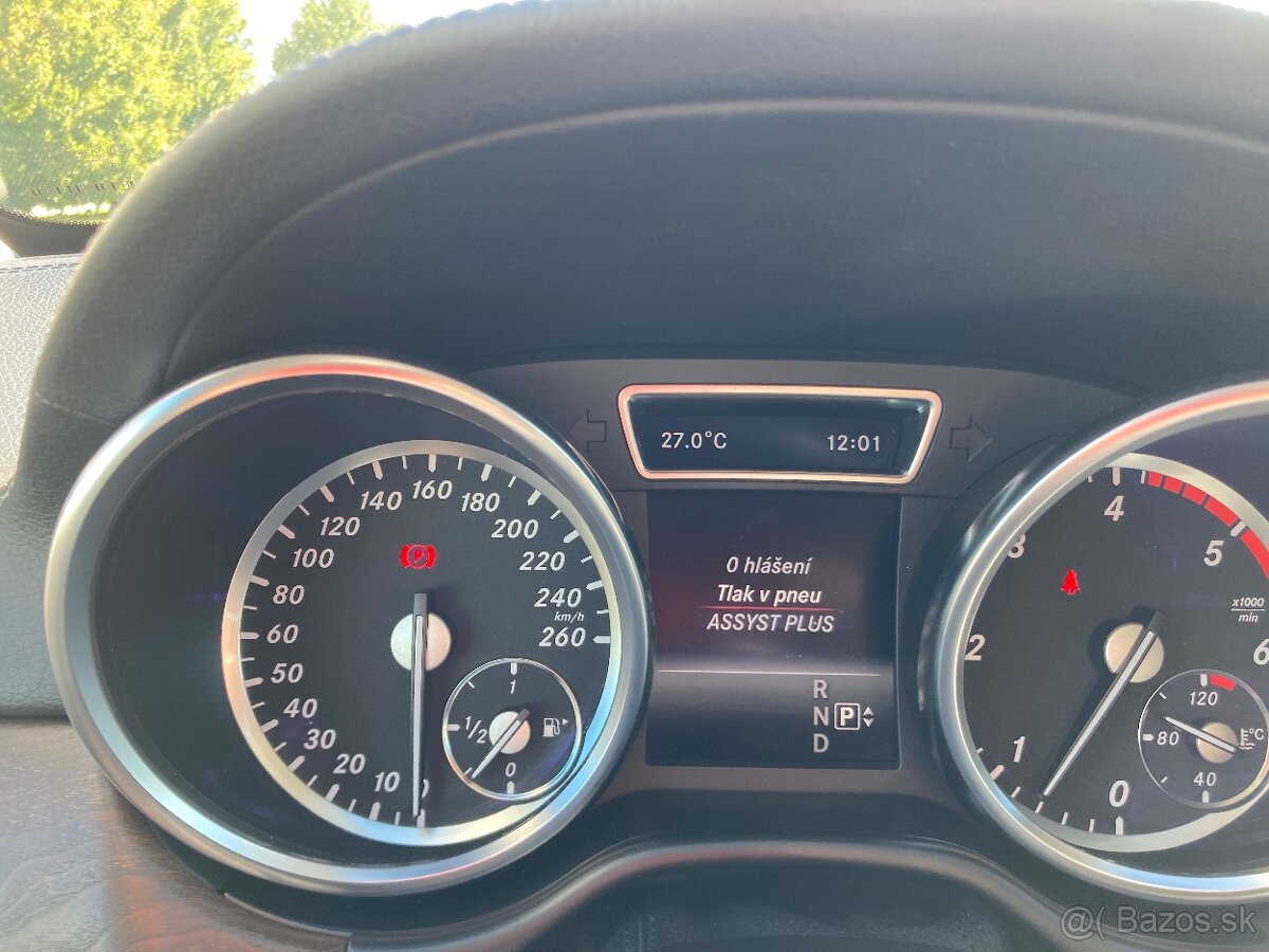 Mercedes ML W166 - 11