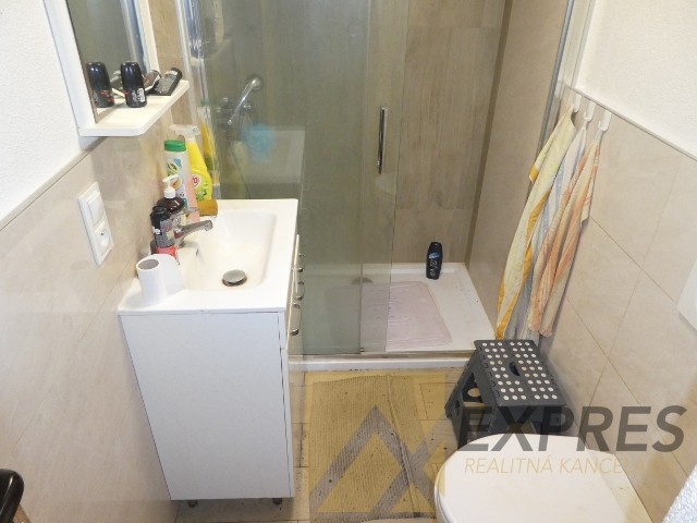 RK EXPRES - na predaj rodinný dom v Nitrianskom Pravne. - 11