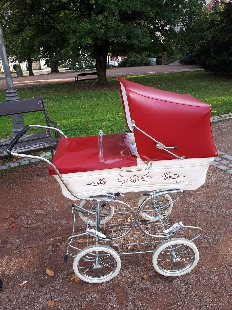 Retro kočík, starý nostalgický Zekiwa. - 11