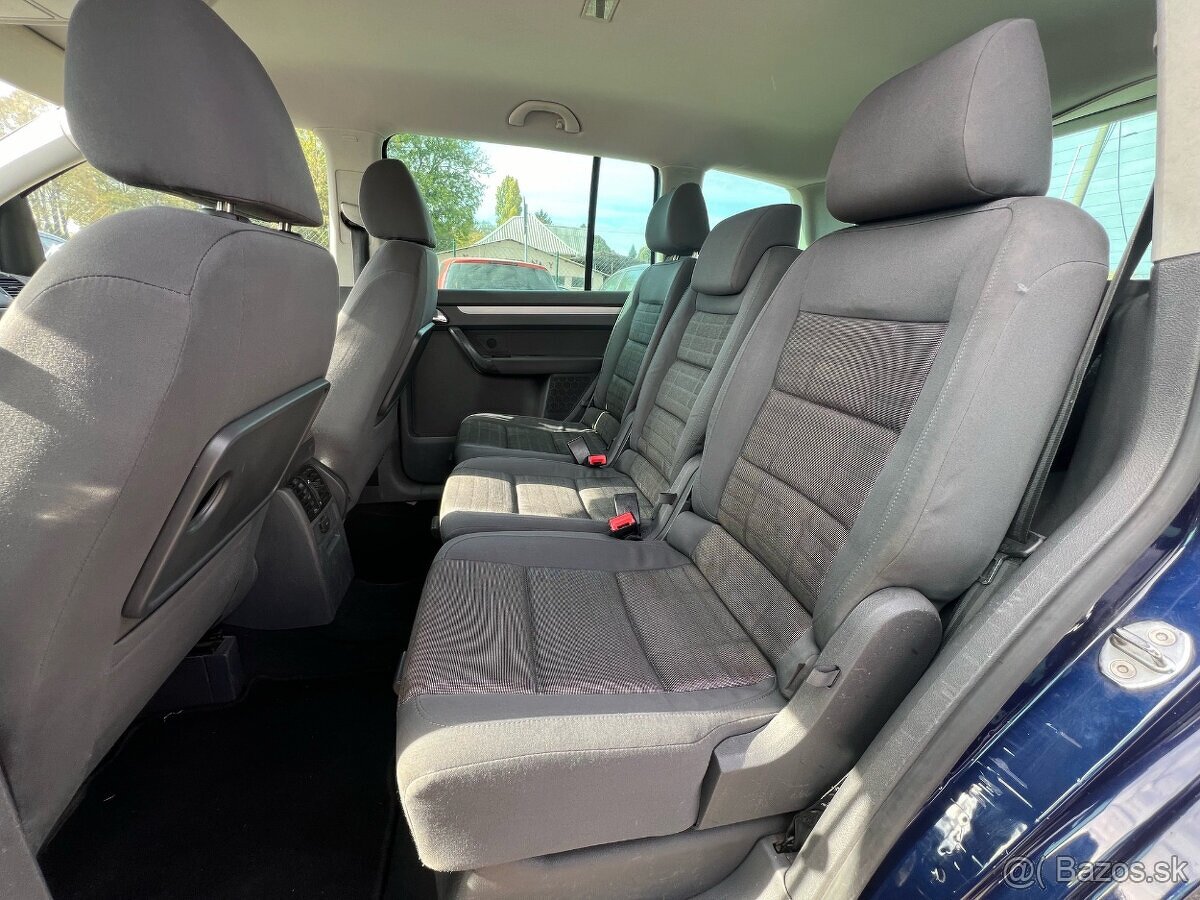VW Touran 1.9 TDI diesel, 77kW, MT/6, rok:05.2006. - 11
