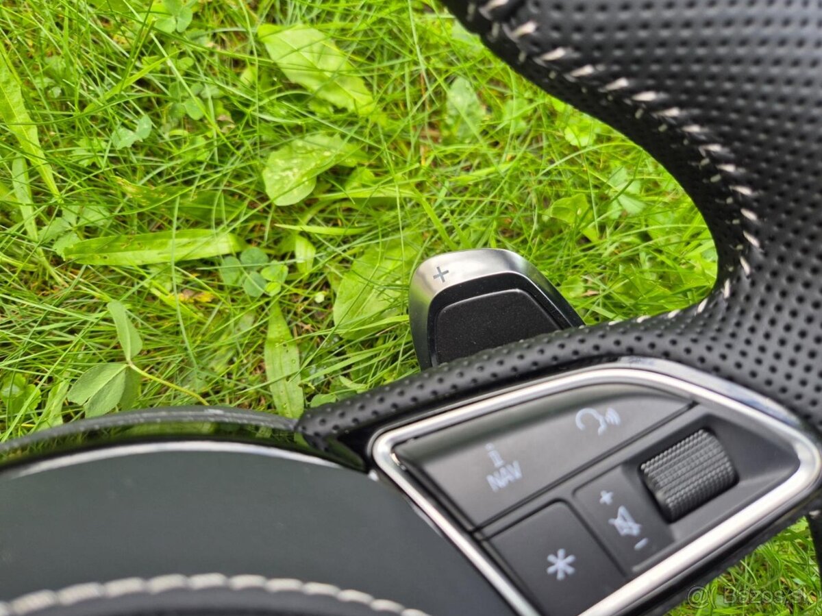 -AUDI VOLANT KOŽENÝ MULTIFUNKCNY ZKOSENY - 11