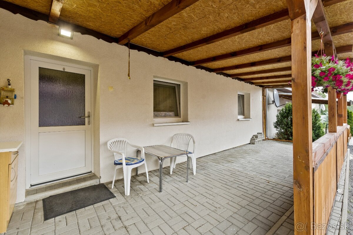 NA PREDAJ 2-IZBOVÝ BYT S VEĽKOU TERASOU V OBCI MALÉ LEVÁRE - 11