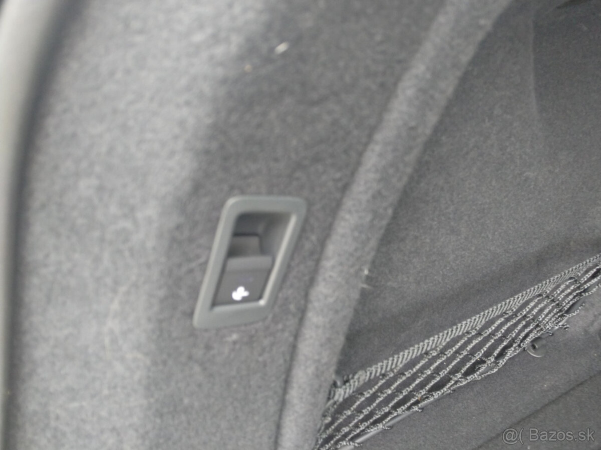 Audi RS4 r.2022 záruka Audi do 1/2027 - 11