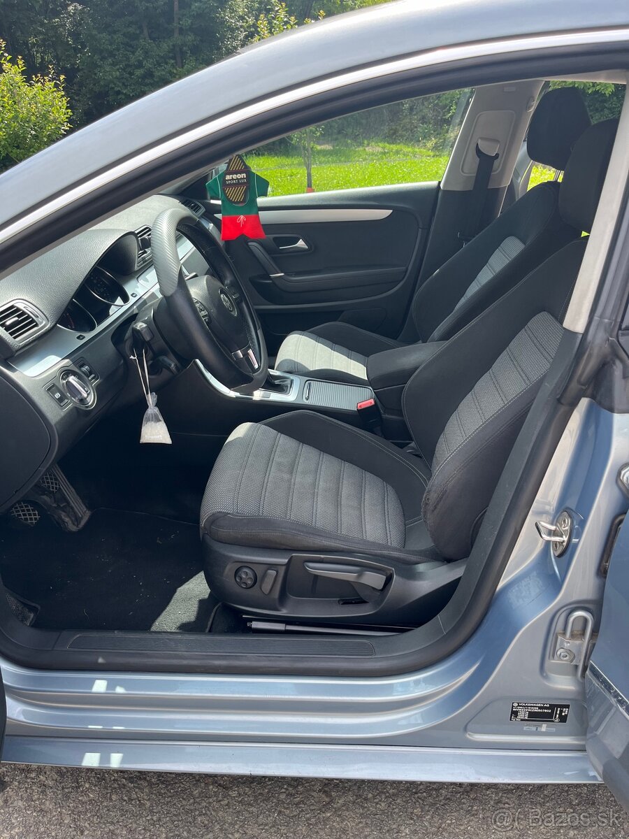 Volkswagen Passat CC - 11