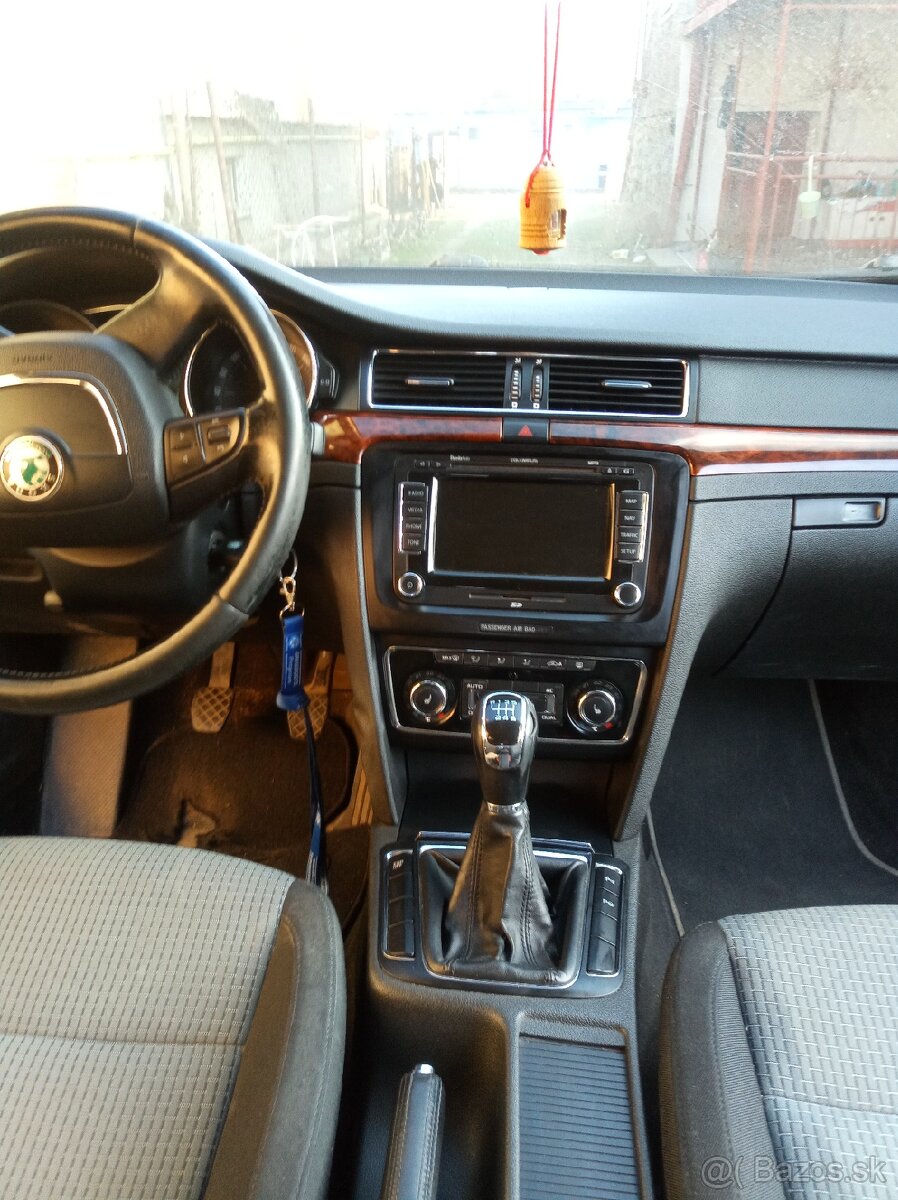 Škoda Superb - 11