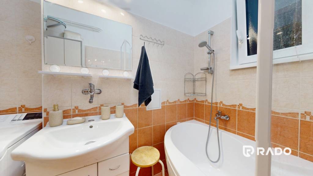 RentHub I Pekný a priestranný zariadený 3-izb. byt I Zochova - 11