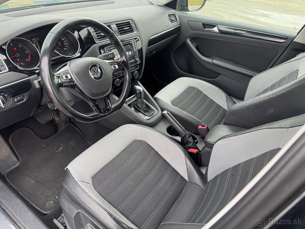Volkswagen JETTA 2.0TDI - 11