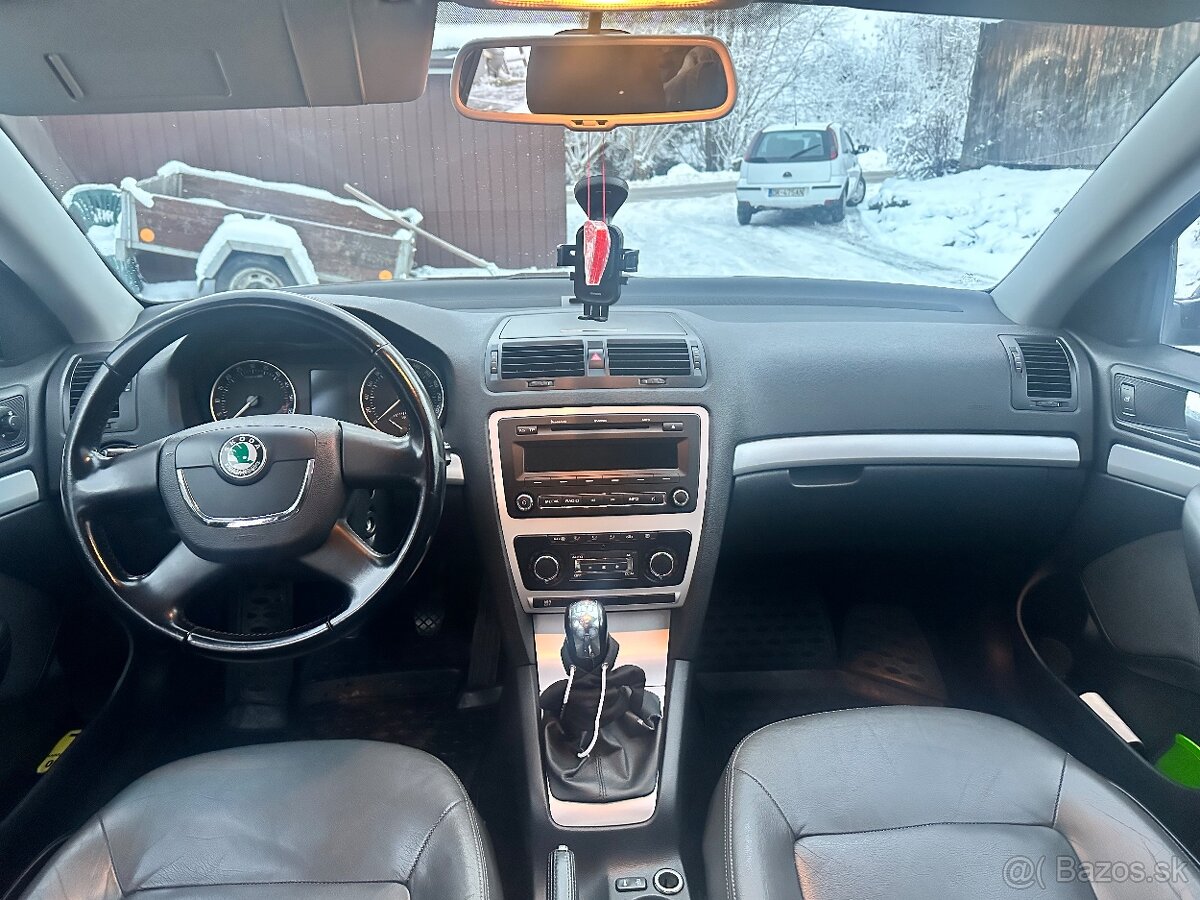 Predám Škoda Octavia Combi 1.9 TDI PD Ambiente - 11