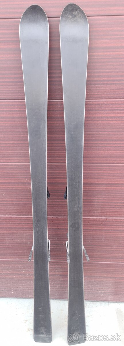 Lyže + palice - cena v texte - 11