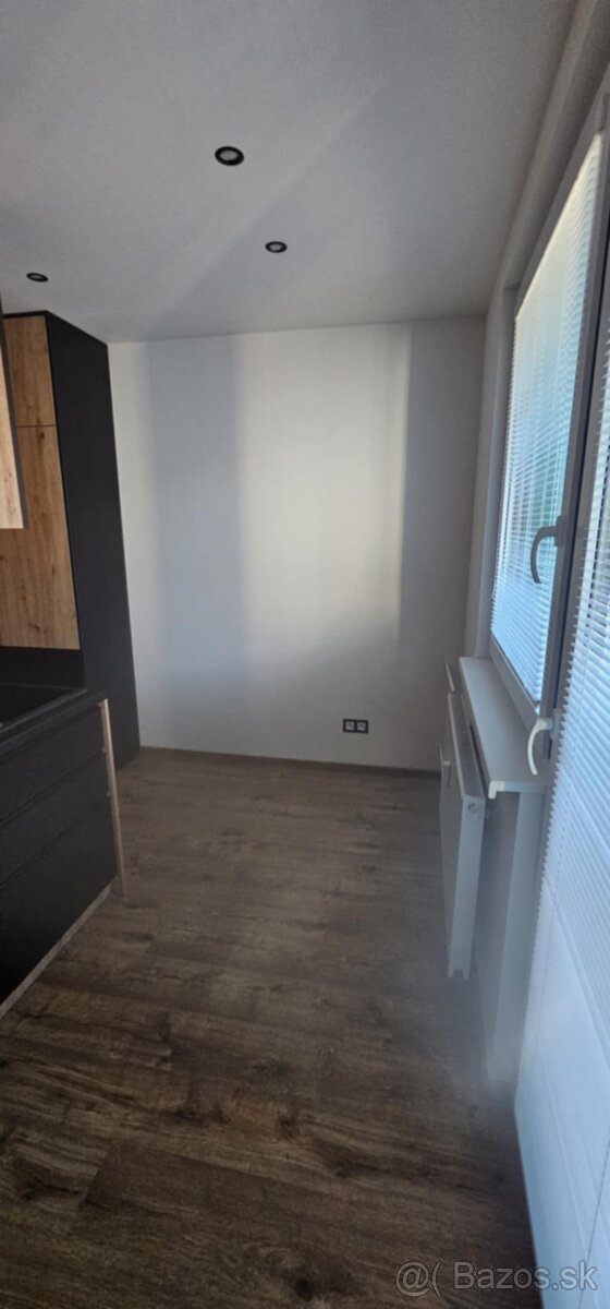 Predam 2.izbovy byt - 11