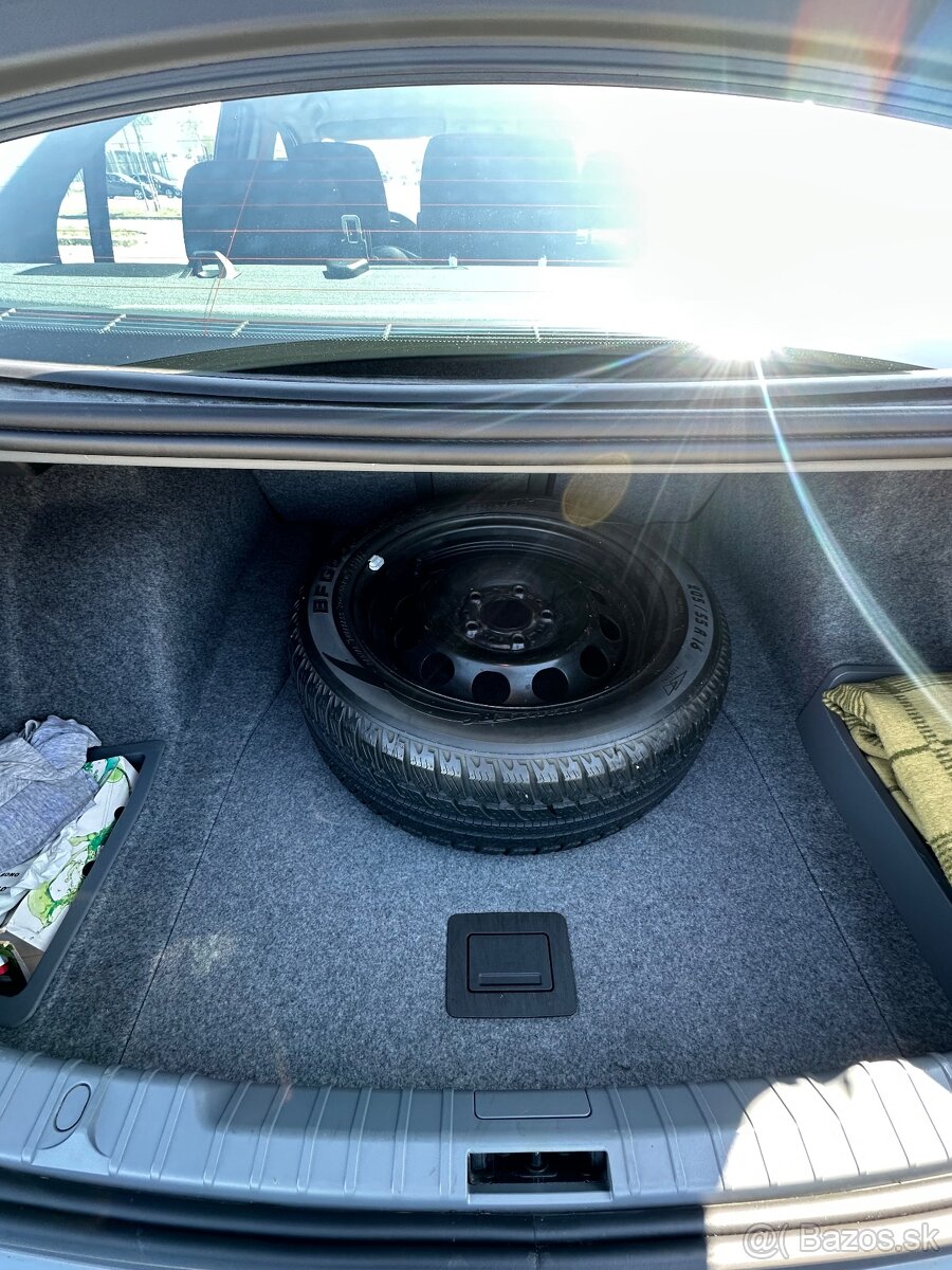 BMW 318d (E90) - 2010 - 11