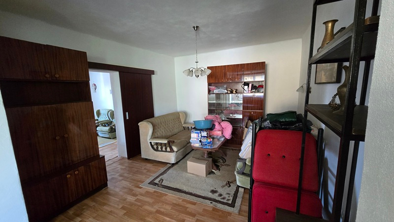 Pekný dom v Leviciach - na Mudroňovej ul. - poz. 706 m2 - 11