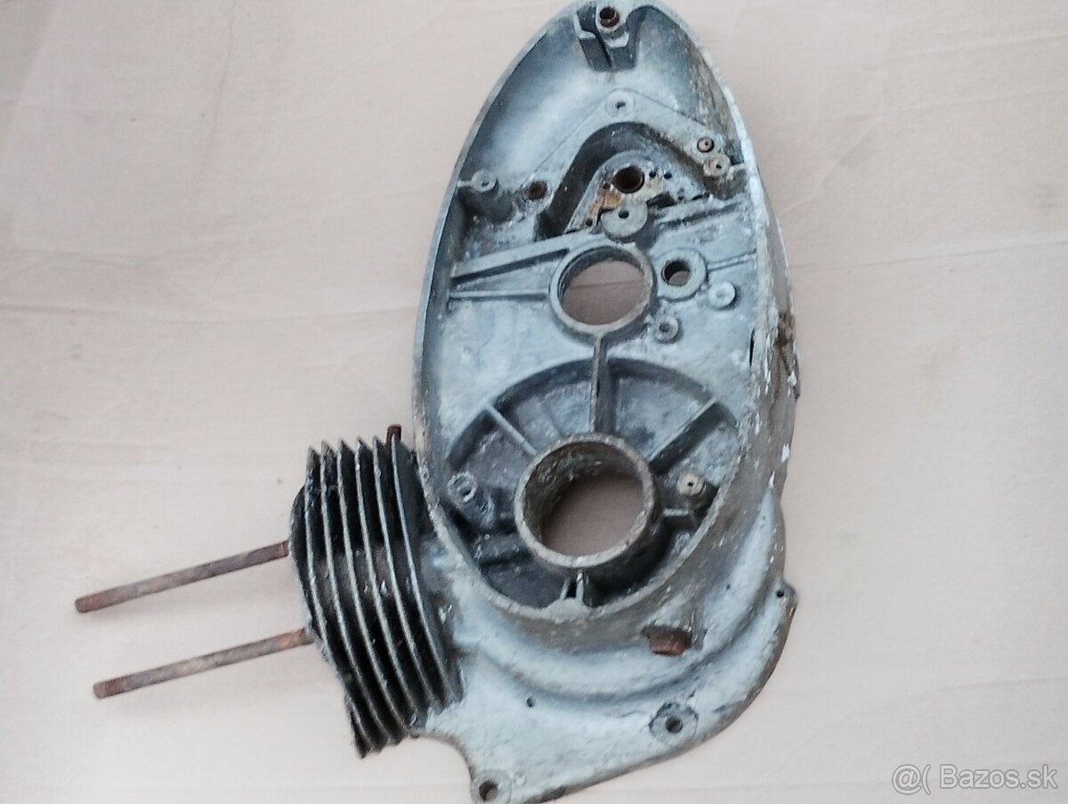 Predam kartre a kryty motorov Jawa - 11