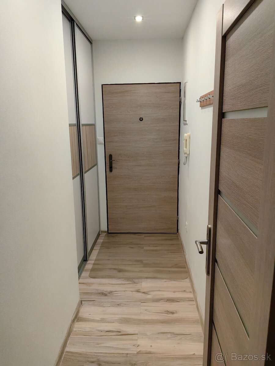 Predám dvojizbový byt - 11