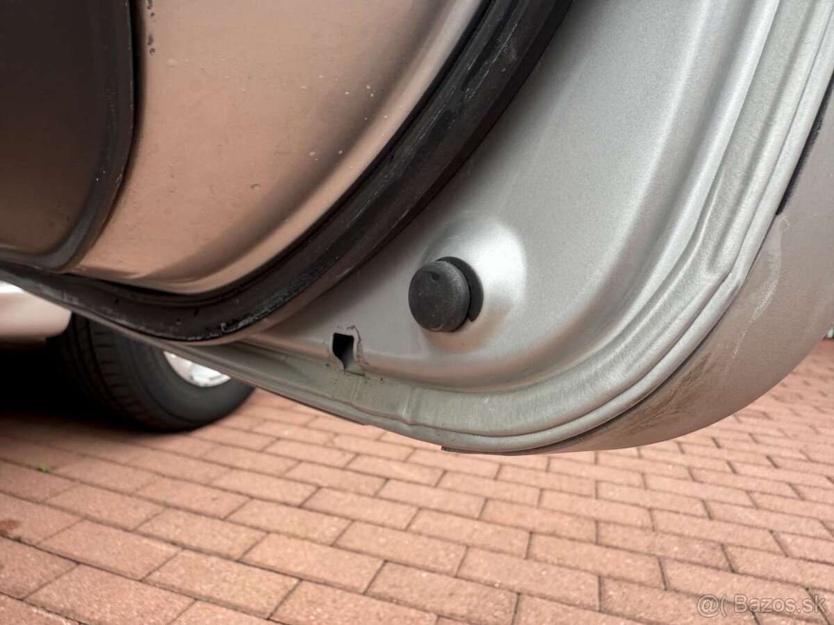 SUZUKI GRAND VITARA 2,0TD - 11