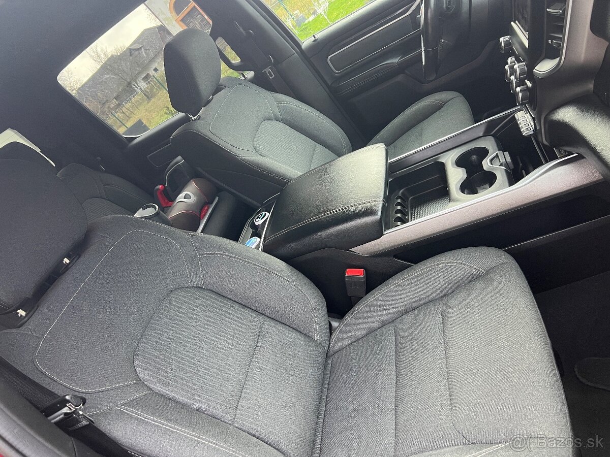 Dodge Ram 1500 5.7 Hemi - 11