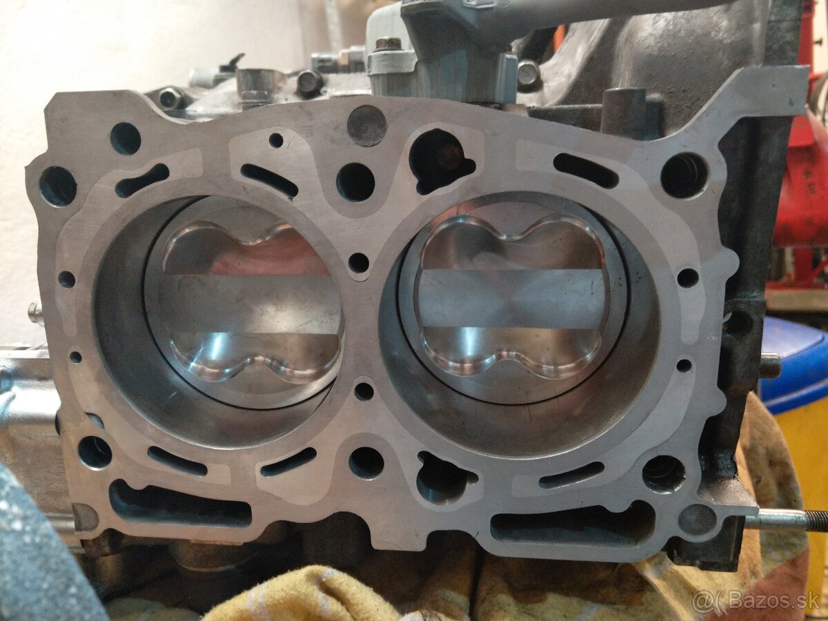 Subaru impreza WRX STI - 11