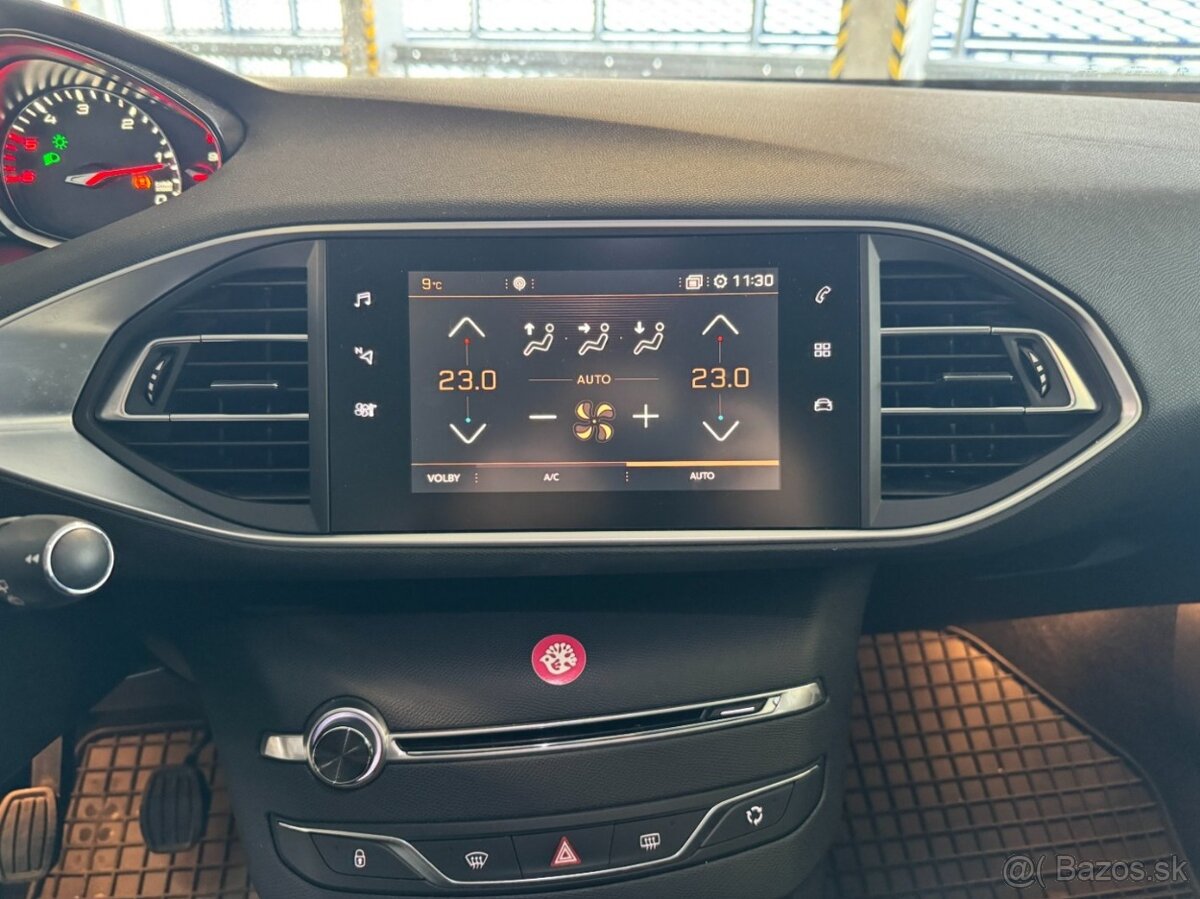 Peugeot 308 - 11