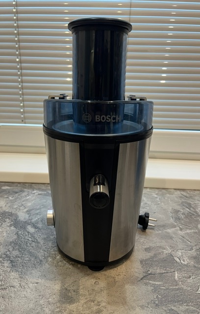 Odšťavovač Bosch MES3500 - 11