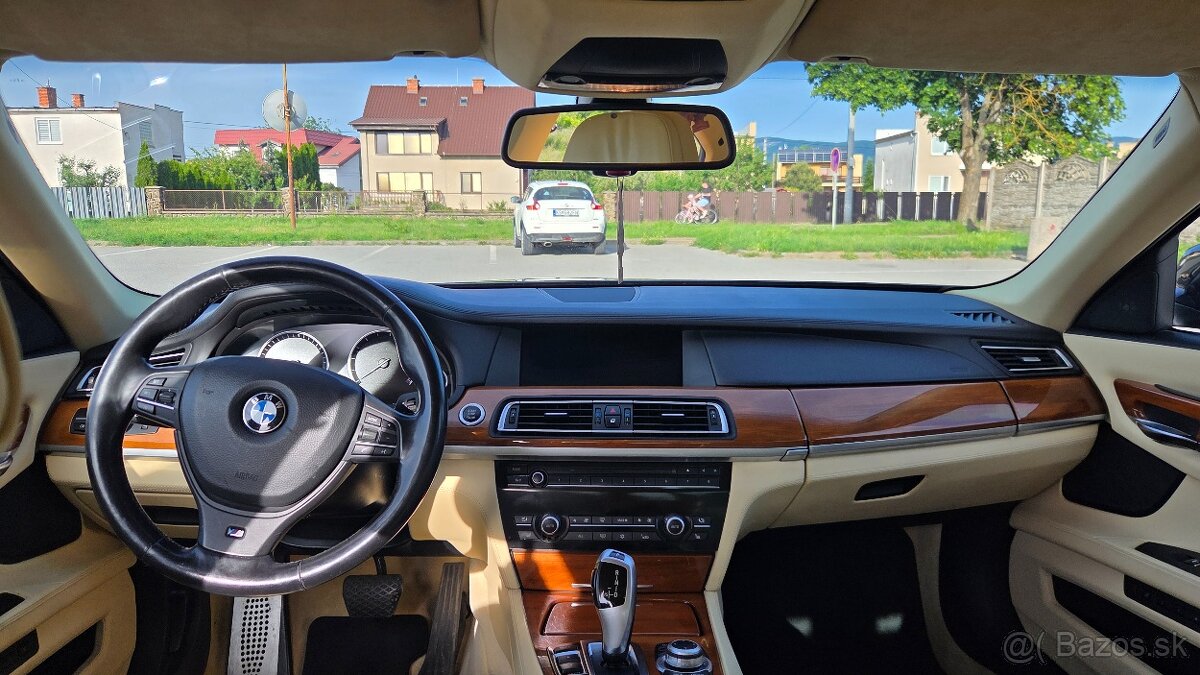 BMW 740d xDrive - 11