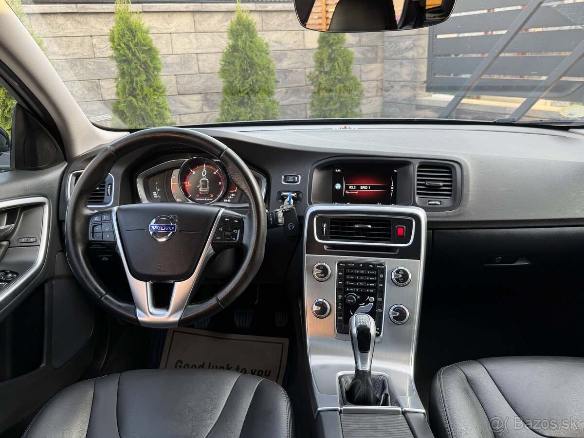 Volvo V60 2.0d 110kw D3 2017 Cross Country - 11