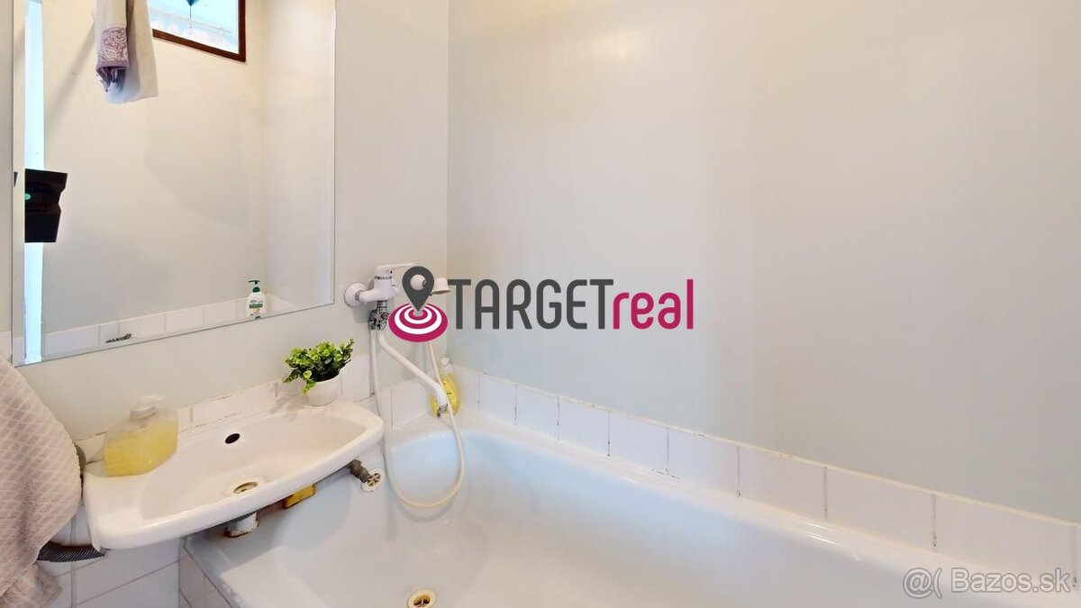 TARGETreal | ZNÍŽENÁ CENA NA PREDAJ 3- IZBOVÝ BYT V MARTINE- - 11