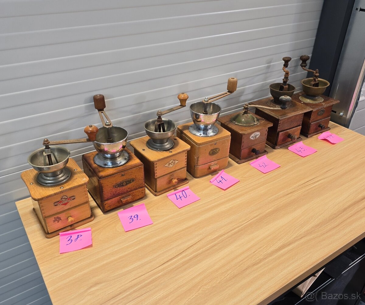 Staré mlynčeky na kávu - 11