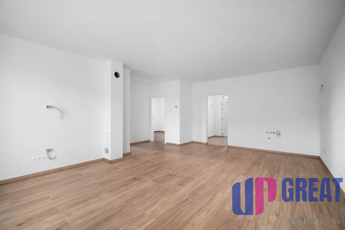 PREDAJ 3 izb. bytov v rodinnom dome, Macov, všetky IS - 11