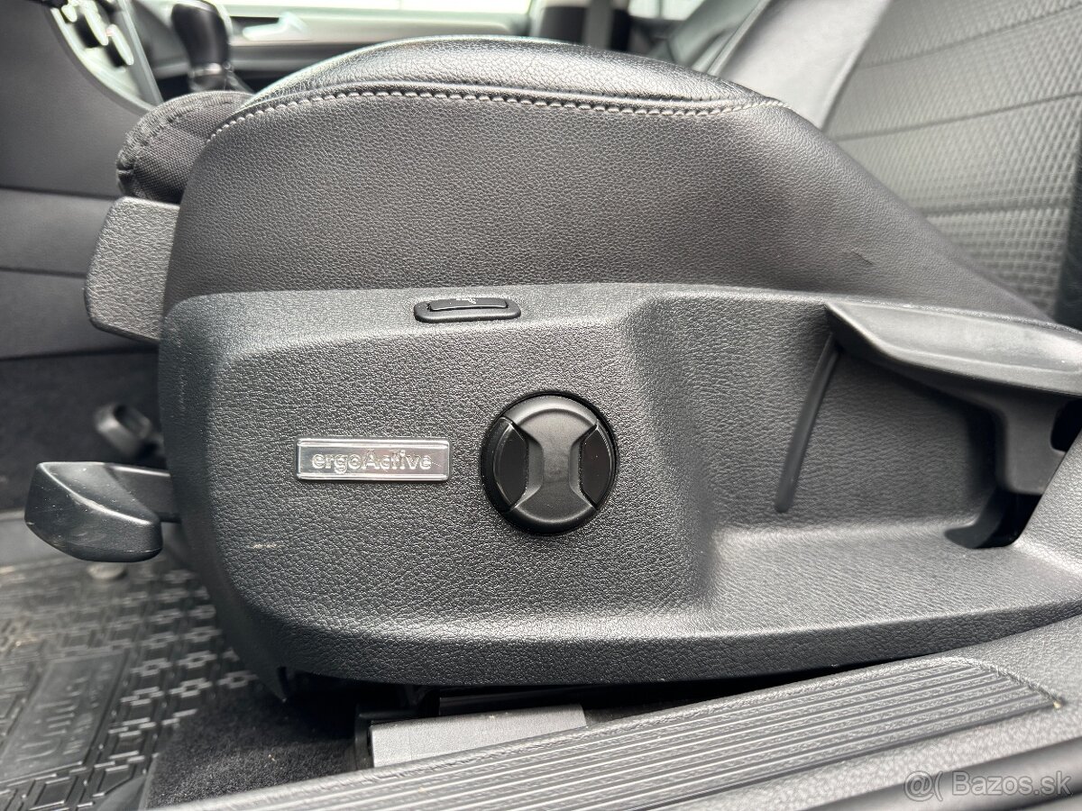 Predám VW Golf 7 2.0TDI 110kw - 11