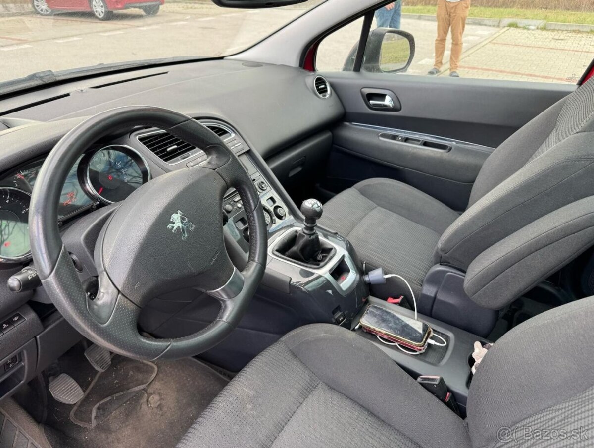 Peugeot 5008 1.6 HDI - 11