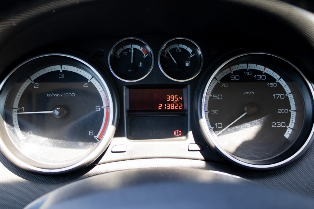 Peugeot 308 SW 1.6 HDi (2008) - 11