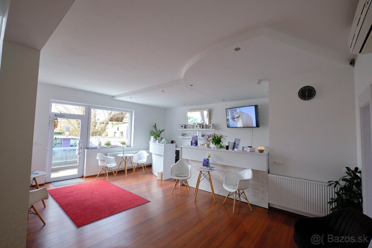 PREDAJ- POLYFUNKČNÁ BUDOVA- NITRIANSKE HRNČIAROVCE - 11