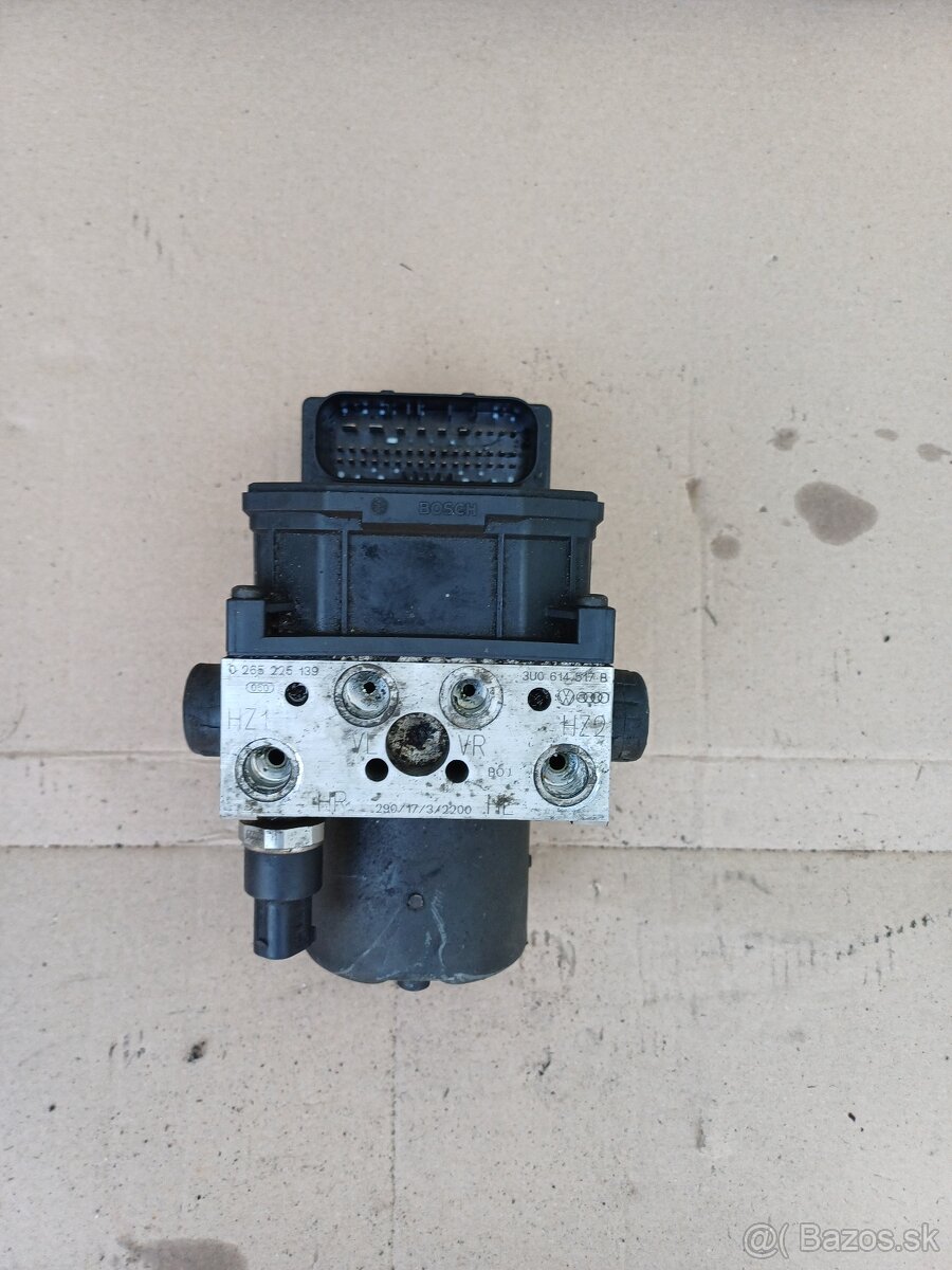 Rozpredám Škoda Superb 1 2.5tdi - 11