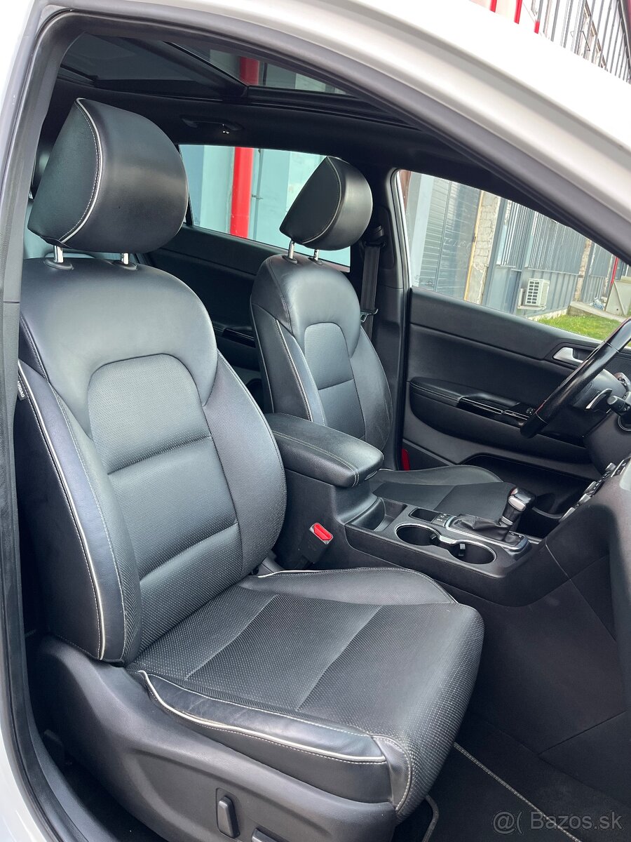 KIA Sportage 2.0 CRDi GT-Line = 4WD (4x4), A/T Panoráma = - 11