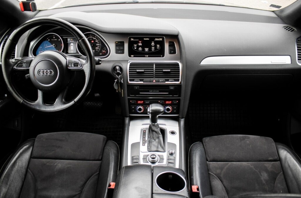 Audi Q7 3.0 TDI quattro Tiptronic S-line (2011) - 11