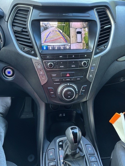 HYUNDAI GRAND SANTA FE - 11