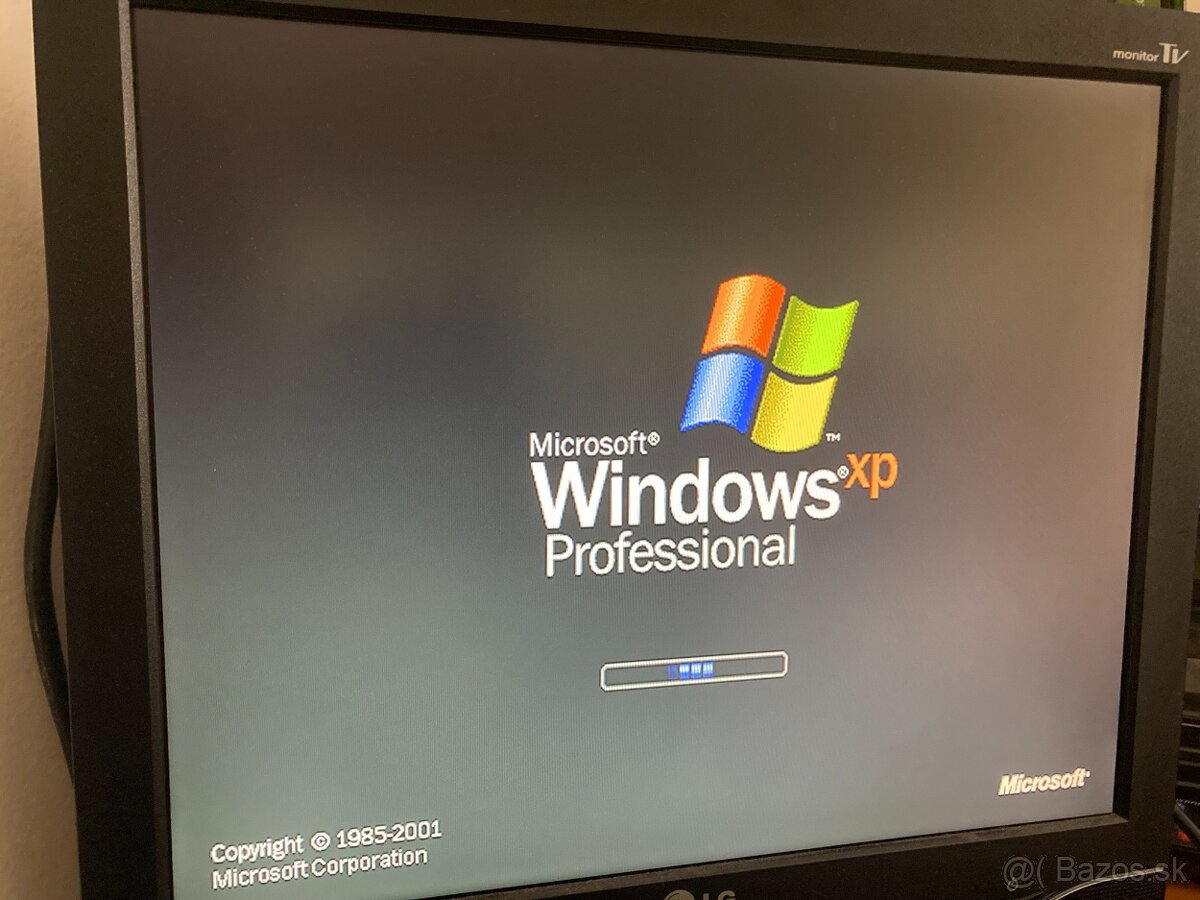 Časová kapsula - PC z roku 2003 s aplikáciami a dátami - 11